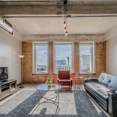 Regal Stays Corporate Apartments - Downtown Dallas Eksteriør bilde