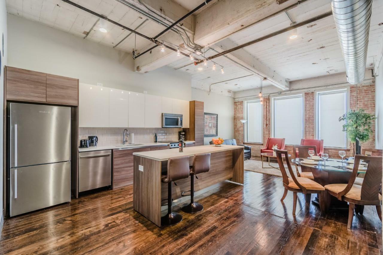 Regal Stays Corporate Apartments - Downtown Dallas Eksteriør bilde